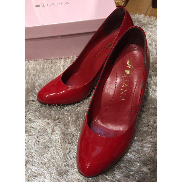 DIANA(ダイアナ)の赤いハイヒール レディースの靴/シューズ(ハイヒール/パンプス)の商品写真