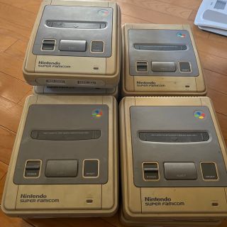 ニンテンドウ(任天堂)のスーパーファミコン　ジャンク　9台　通電のみ確認(家庭用ゲーム機本体)