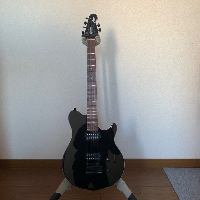 Sterling by musicman AXIS Blackギター