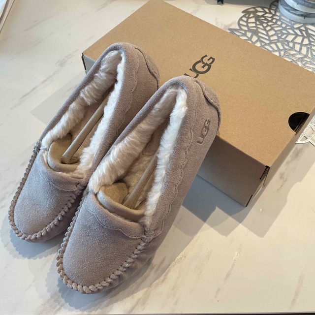 UGG - (24cm)アグ スカラップド モック モカシン 新品未使用の通販 by ...