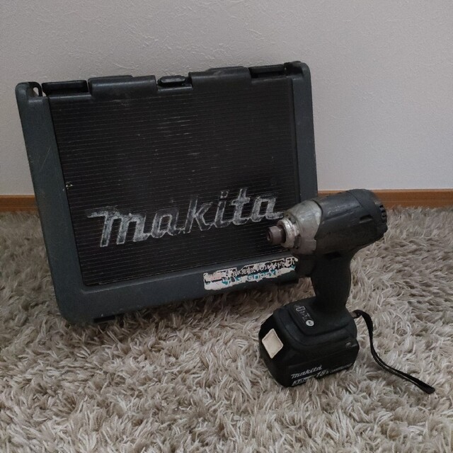 makita　充電式インパクトドライバ　TD148D　純正バッテリー　ケース付