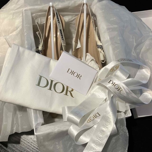 Dior(ディオール)のDIOR ☆J’ADIORリボンパンプス レディースの靴/シューズ(ハイヒール/パンプス)の商品写真