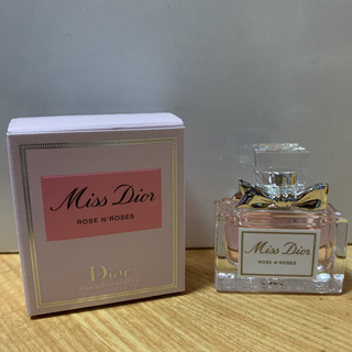 Christian Dior - ディオール ローズ＆ローズ 5ml 箱付き オードゥトワレ ミニ香水 未使用品