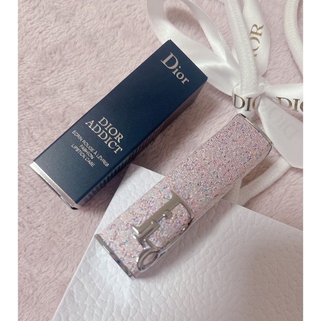 Dior(ディオール)のDior 正規品リップケースカバー　ミスディオール　ショッパー付き数日のみ出品 コスメ/美容のベースメイク/化粧品(リップグロス)の商品写真