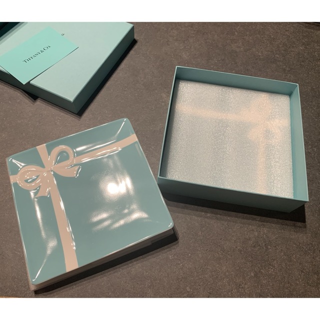 【新品未使用】Tiffany &Co. ブルーボウデザートプレート　2枚セット食器