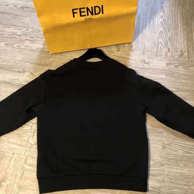 FENDI(フェンディ)のにこにこここ様専用FENDIキッズ　トレーナーパーカー レディースのトップス(トレーナー/スウェット)の商品写真