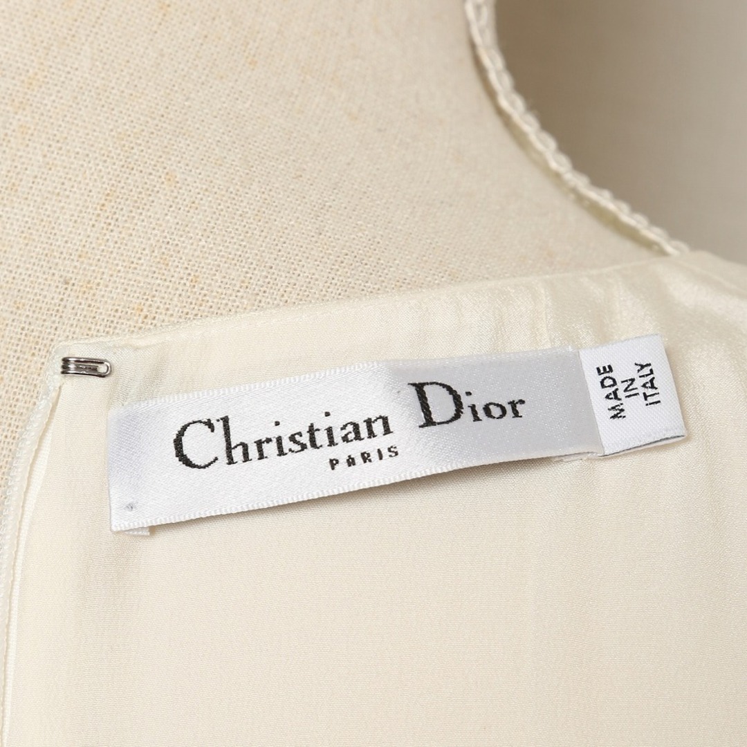 Dior(ディオール)の[USED/中古]Dior ディオール ドレス Raf simons ラフシモンズ ビジューチュールスカート ワンピース ノースリーブ 刺繍 中古 美品 ホワイト ブラック ウール シルク アクリル ポリエステル シルク（裏地） 38 中古 ai-tdc-000098-4e レディースのフォーマル/ドレス(その他ドレス)の商品写真