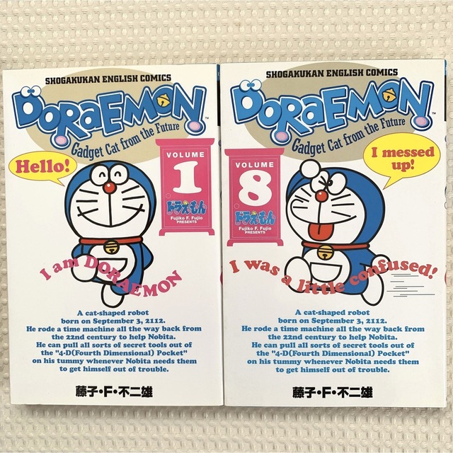 小学館(ショウガクカン)のドラえもん  小学館English Comics 1巻と8巻　ドラえもん漫画 エンタメ/ホビーの漫画(その他)の商品写真