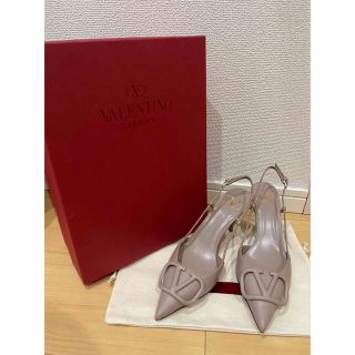 ヴァレンティノ(VALENTINO)の新品未使用箱付☆VALENTINO Vロゴシグネチャーカーフスキンスリングバック(ハイヒール/パンプス)