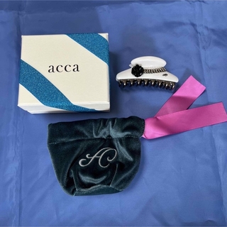 アッカ(acca)のacca 2018ホリデーコレクションクリップ　箱付き(バレッタ/ヘアクリップ)