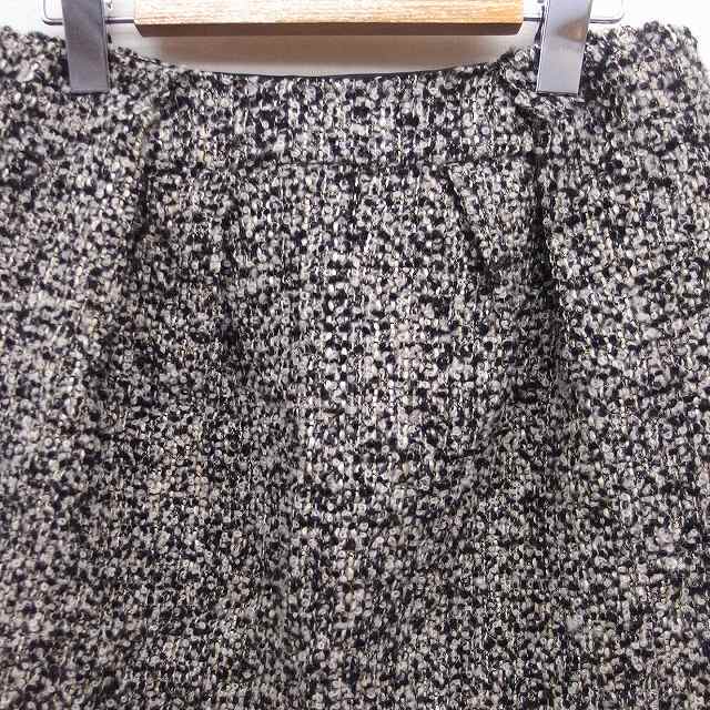 UNTITLED(アンタイトル)のアンタイトル UNTITLED タック タイト スカート ミニ ツイード ウール レディースのスカート(ミニスカート)の商品写真