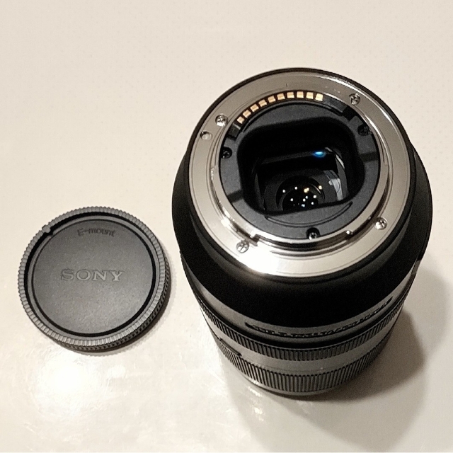 SONY(ソニー)のSONY E 70-350mm F4.5-6.3 G OSS SEL70350G スマホ/家電/カメラのカメラ(レンズ(ズーム))の商品写真