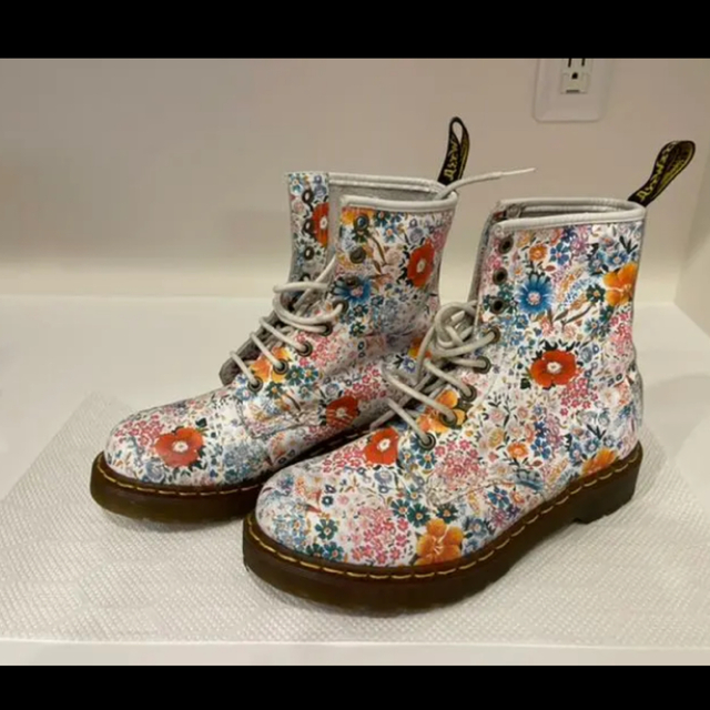 ドクターマーチン Dr.Martens 花柄 8ホールブーツ UK5 レディース23.5