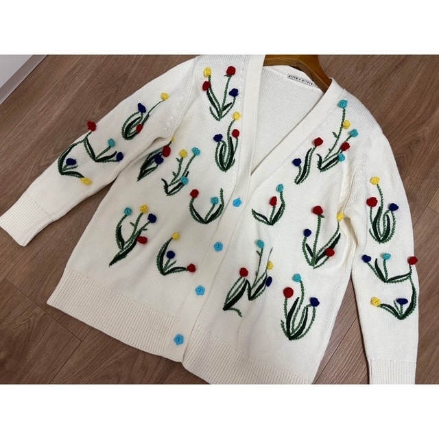Alice+Olivia - ❤️☆Alice olive 2022新作新品 白 花柄カーディガン