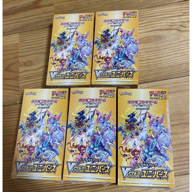 ポケモン(ポケモン)のVSTARユニバース　BOX　5個　新品未開封 エンタメ/ホビーのトレーディングカード(Box/デッキ/パック)の商品写真