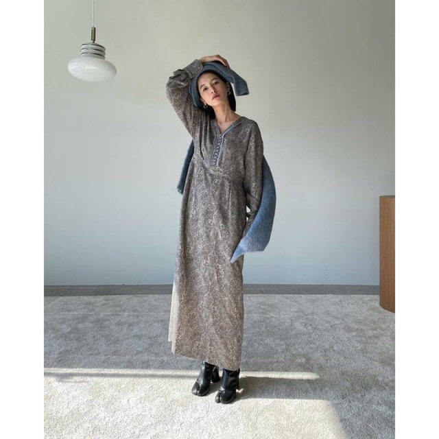 CLANE(クラネ)のCLANE  PAISLEY LOOSE ONE PIECE レディースのワンピース(ロングワンピース/マキシワンピース)の商品写真