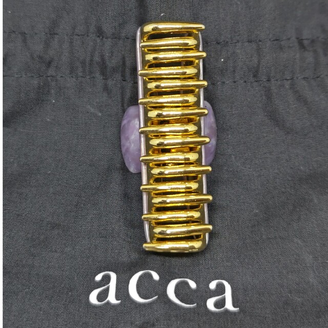 acca(アッカ)のアッカ　acca クリップ　中 レディースのヘアアクセサリー(バレッタ/ヘアクリップ)の商品写真