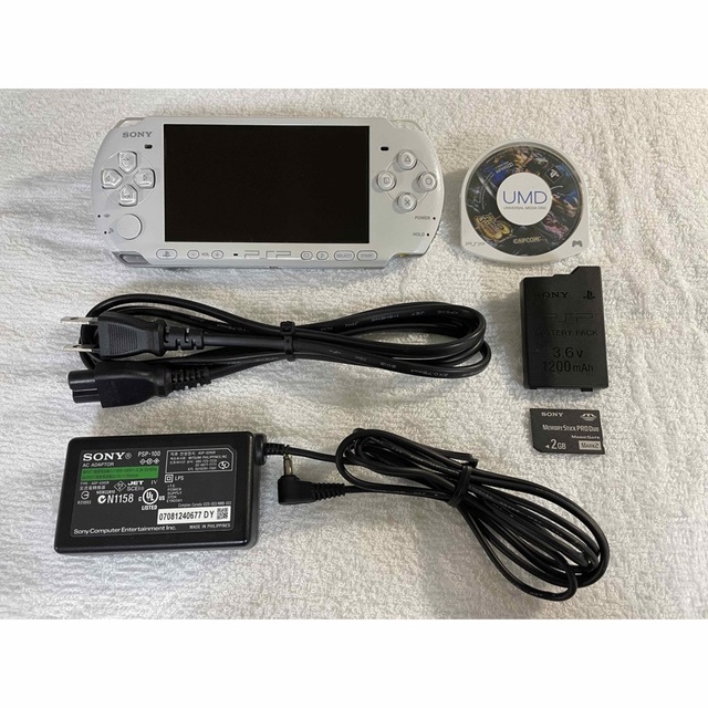 ☆良品☆　PSP-3000  パールホワイト