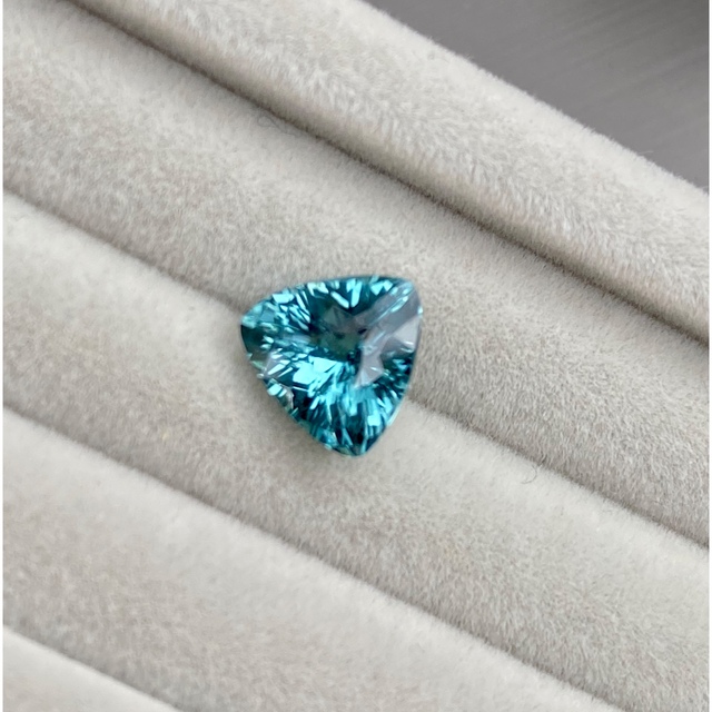 パライバトルマリン　1.58ct レアカラー