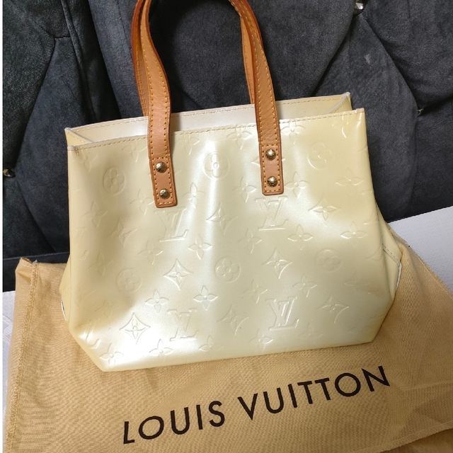 LOUIS VUITTON　ルイヴィトン　ヴェルニ　リードpm