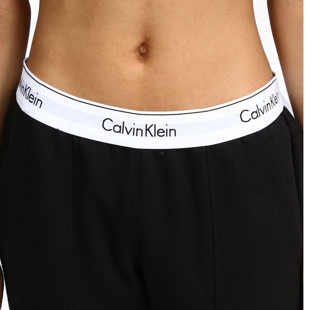 Calvin Klein(カルバンクライン)のカルバンクライン  ロゴウエストジョガーパンツ レディースのパンツ(その他)の商品写真