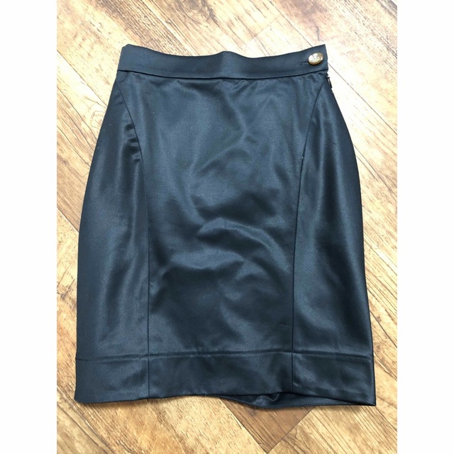Vivienne Westwood(ヴィヴィアンウエストウッド)の【VivienneWestwood】バッスルスカート レディースのスカート(ひざ丈スカート)の商品写真