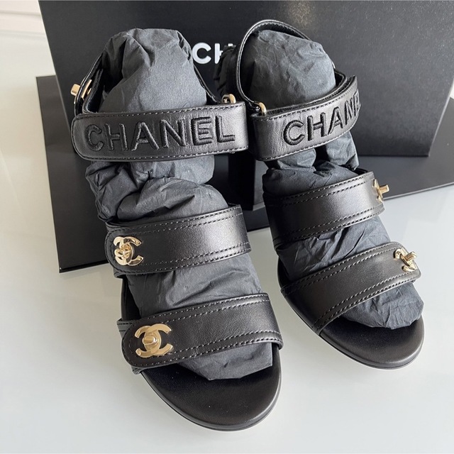 売れ筋商品 CHANEL ターンロックサンダル 新品未使用 36ハーフ CHANEL