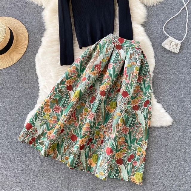 《新品/再入荷♫》ニット&橙スカートセット ロングスカート 花柄 刺繍 韓国 レディースのスカート(ロングスカート)の商品写真