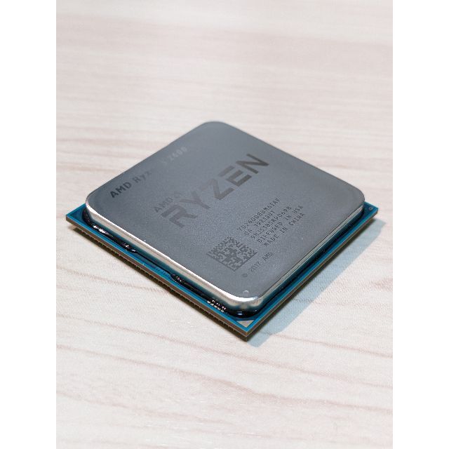 AMD  Ryzen 5  2600  ※本体と説明書のみ 3