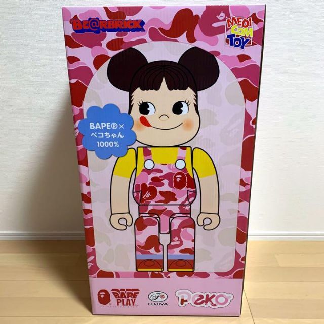 BE＠RBRICK  BAPE(R) × ペコちゃん 1000%（ブルー）BAPE