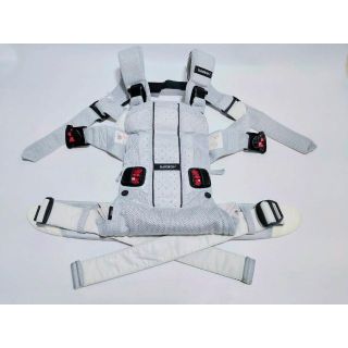 ベビービョルン(BABYBJORN)のベビービョルン ONE+Air ワンプラスエアー ベビーキャリア だっこひも(抱っこひも/おんぶひも)