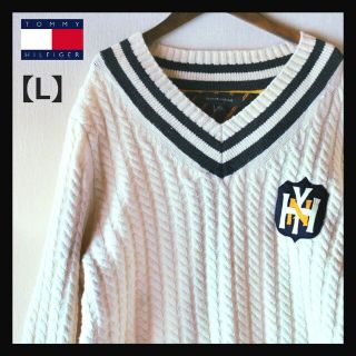 トミーヒルフィガー(TOMMY HILFIGER)のケンケン様★トミーヒルフィガー  ワッペン刺繍ロゴ 白チルデンニットセーター(ニット/セーター)