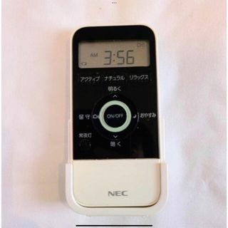 エヌイーシー(NEC)のRE0101 NEC照明器具用リモコンLEDシーリングライト用 ホルダーケース付(天井照明)