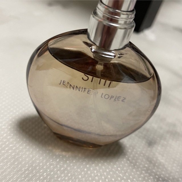 J.Lo(ジェニファーロペス)のジェニファーロペス　香水　still コスメ/美容の香水(香水(女性用))の商品写真