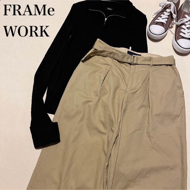 FRAMeWORK(フレームワーク)のFRAMe WORK ベルト付きワイドチノパン　ワンタック　ベージュ　綿　38 レディースのパンツ(カジュアルパンツ)の商品写真