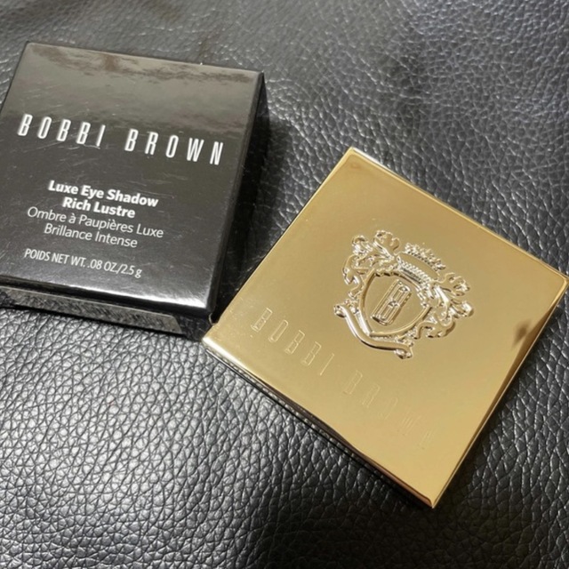 BOBBI BROWN(ボビイブラウン)の専用 コスメ/美容のベースメイク/化粧品(フェイスパウダー)の商品写真