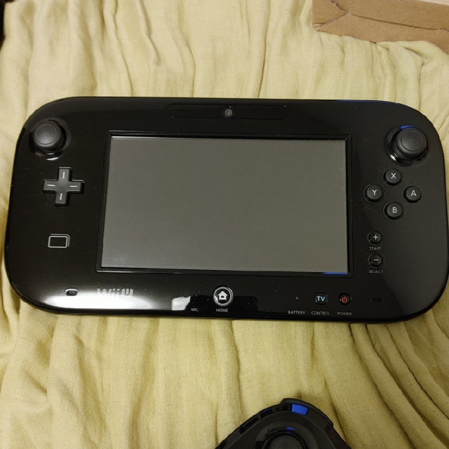 WiiU マリオカートver+ハンドル+リモコン+コントローラーセット