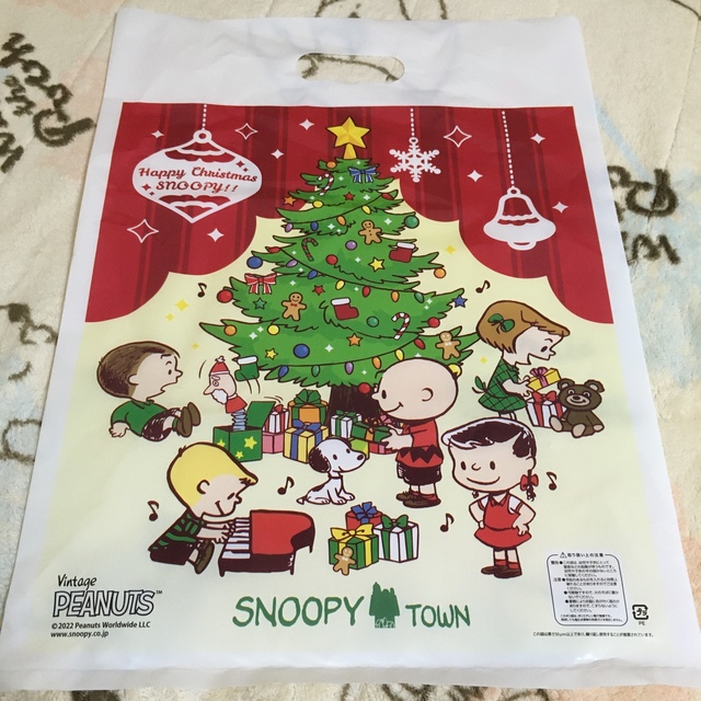 SNOOPY(スヌーピー)のスヌーピー　期間限定　ショップ袋 レディースのバッグ(ショップ袋)の商品写真