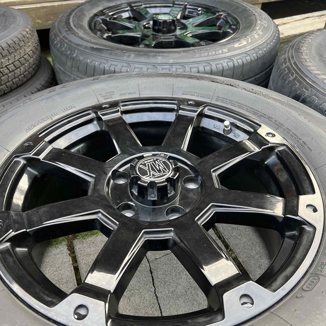 Jeep(ジープ)の☆美品18インチ☆Jeep車用☆265/60R18☆グランドチェロキーラングラー 自動車/バイクの自動車(タイヤ・ホイールセット)の商品写真