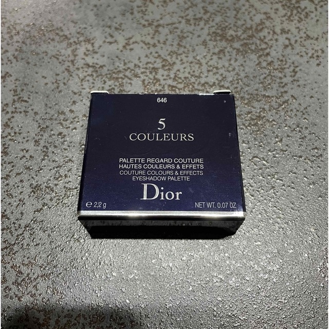 Dior(ディオール)のDior サンククルール　アイシャドウ非売品　最終大幅値下げ コスメ/美容のベースメイク/化粧品(アイシャドウ)の商品写真