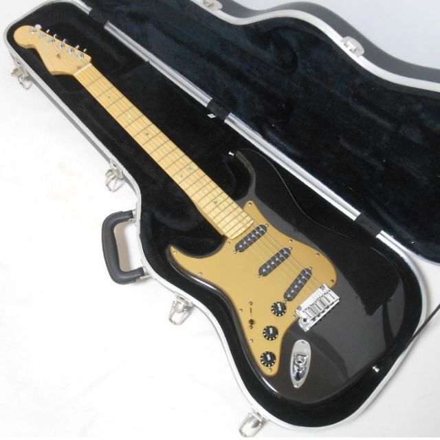 Fender - 左利き用 Fender USA アメリカン・デラックス・ストラト SCN