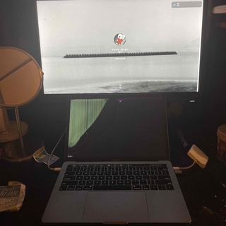 マック(Mac (Apple))のMacBook pro2018 touch bar 256g(ノートPC)