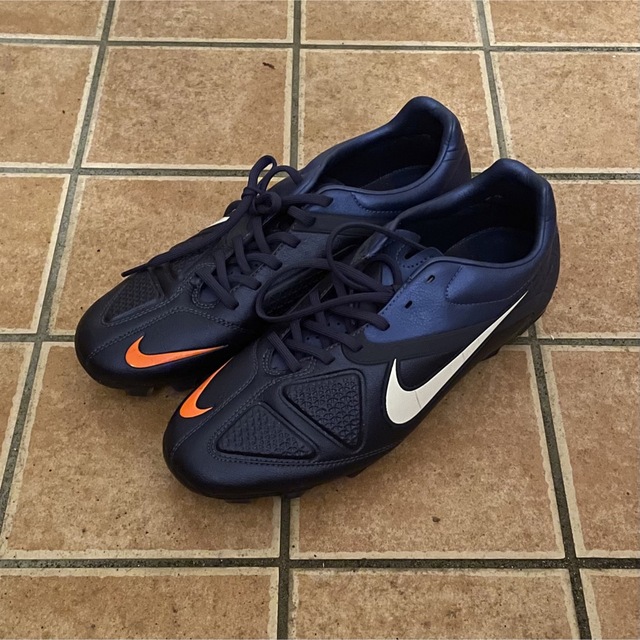 NIKE(ナイキ)のナイキ CTR360 ネイビー スポーツ/アウトドアのサッカー/フットサル(シューズ)の商品写真