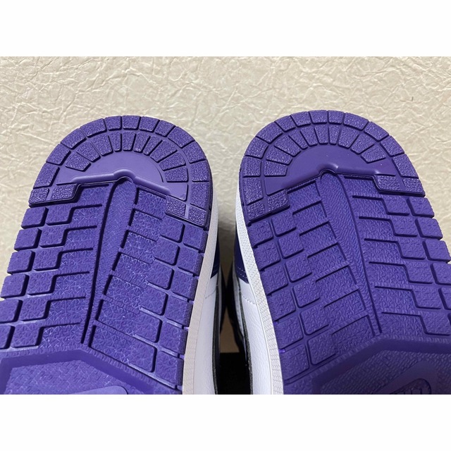 NIKE(ナイキ)の新品未使用 Air Jordan 1 Court Purple 26.5 メンズの靴/シューズ(スニーカー)の商品写真