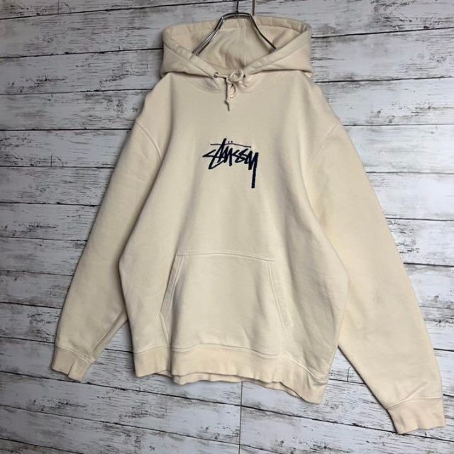 STUSSY   超希少カラー STUSSY 刺繍 センターロゴ 即完売 入手困難