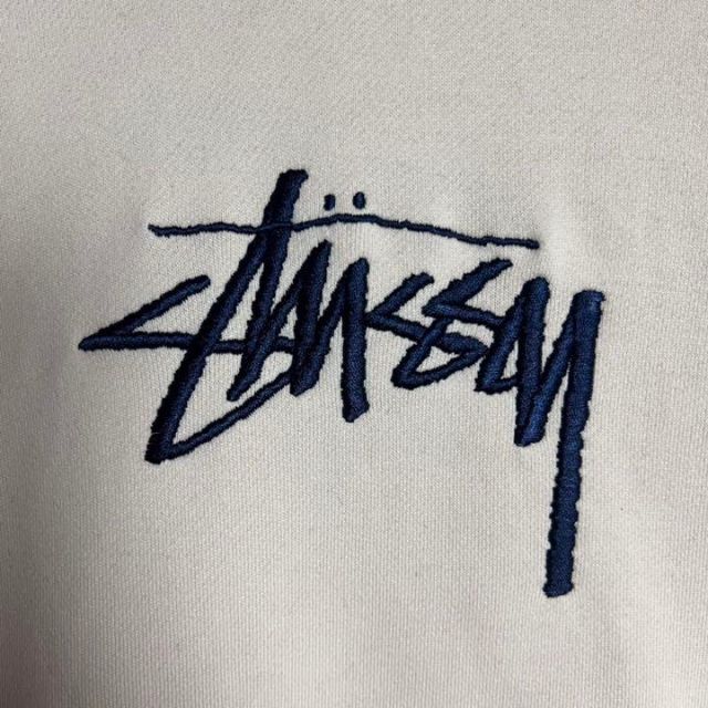 STUSSY   超希少カラー STUSSY 刺繍 センターロゴ 即完売 入手困難