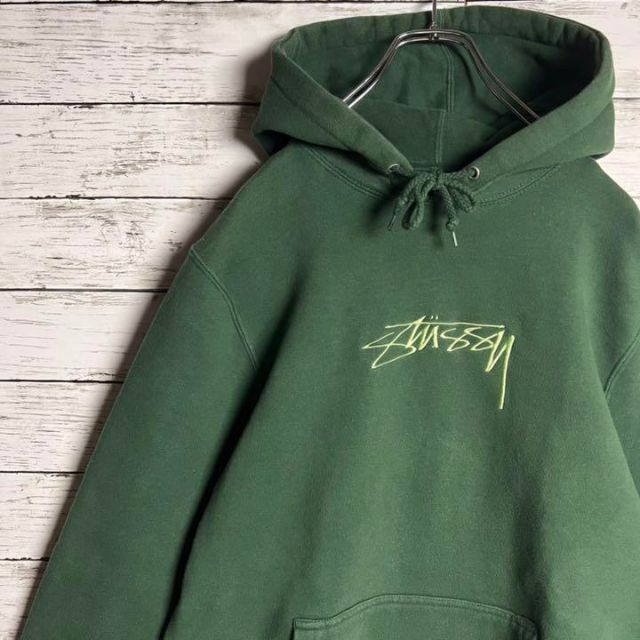 【希少デザイン】STUSSY センターロゴ刺繍 スウェット パーカー 人気