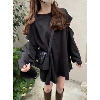 グレイル(GRL)の【新品】グレイル  GRL スリーブカットロングプルオーバー ブラック (カットソー(長袖/七分))