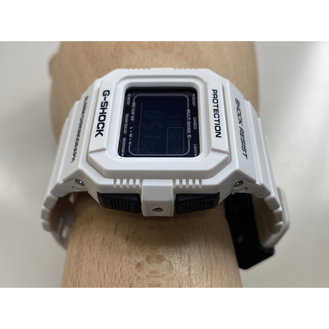 G-SHOCK(ジーショック)のG-SHOCK/GW-5510/電波ソーラー/スクエア/ホワイト/ブラック/美品 メンズの時計(腕時計(デジタル))の商品写真