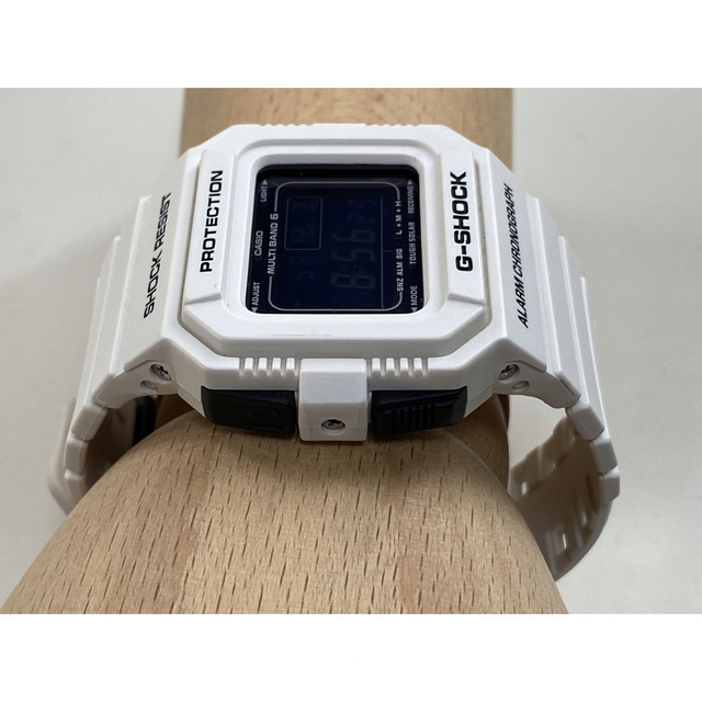 G-SHOCK(ジーショック)のG-SHOCK/GW-5510/電波ソーラー/スクエア/ホワイト/ブラック/美品 メンズの時計(腕時計(デジタル))の商品写真